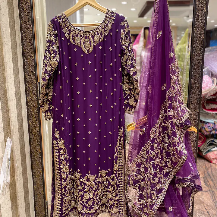 Zahra – The Regal Zardozi Ensemble - Master