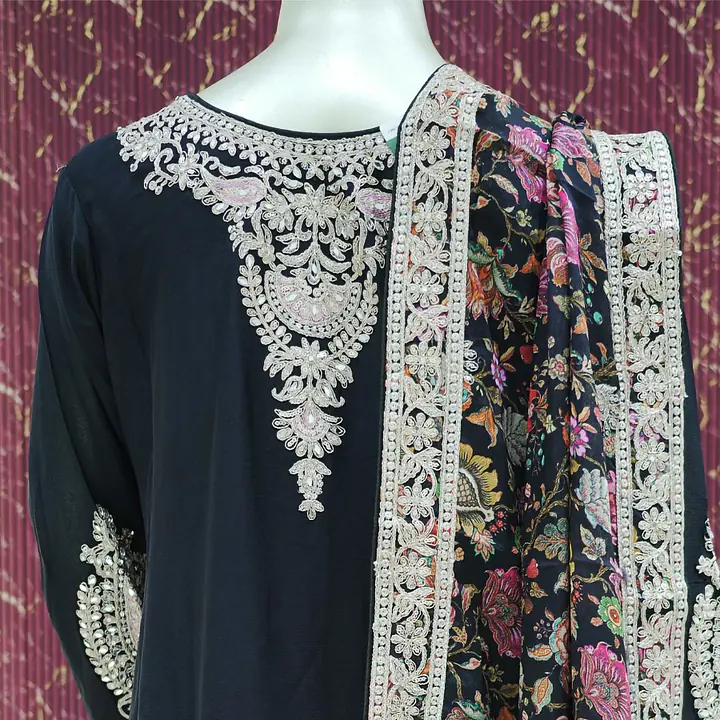 Black Embroidered Chinnon Set - Master