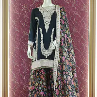 Black Embroidered Chinnon Set - Master